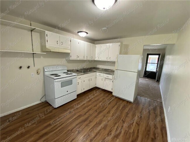 Building Photo - 5561 Misty Ln