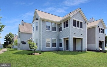 Building Photo - 14002 Lord Marlborough Pl