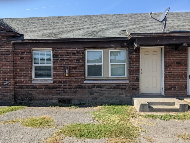 Building Photo - 2236 3rd St