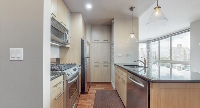 Photo - CRMVII House