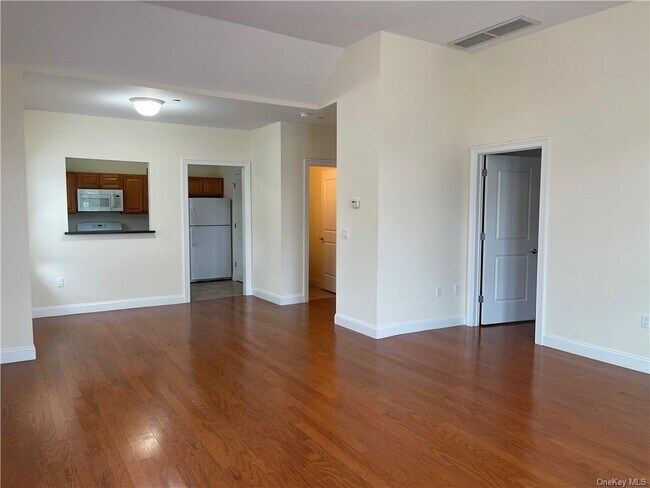 Foto del edificio - 400 Main St