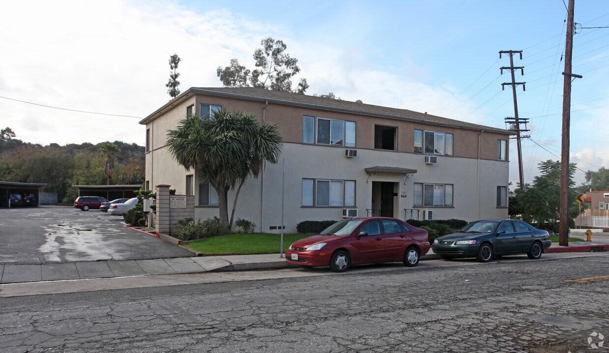 Foto principal - 6400-6412 Roble Ave