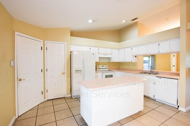 Building Photo - 5102 Christopher Ct