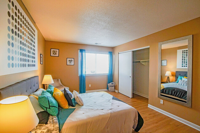 Large Bedrooms - Colonie Apartments