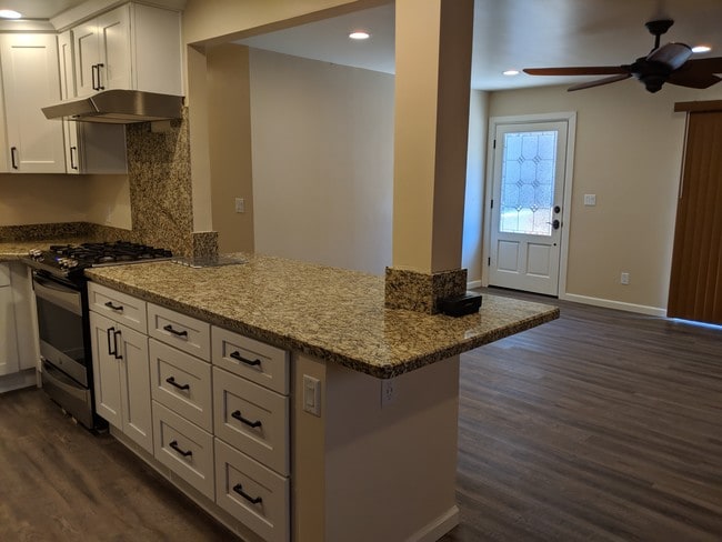 Building Photo - 9062 Robinridge Way