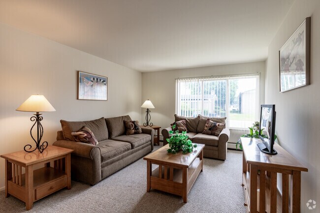 1HAB, 1BA - 650 ft² - Hines Park Apartments