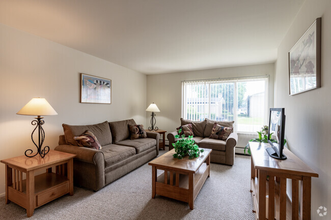 1HAB, 1BA - 650 ft² - Hines Park