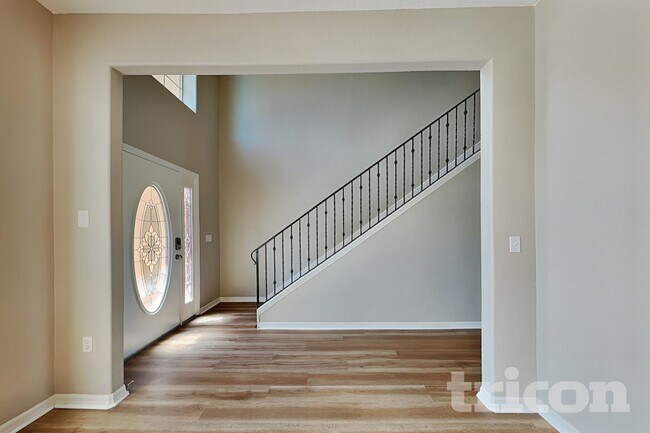 Foto del edificio - 3256 Enclave Blvd