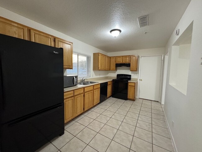 Foto del edificio - 3111 Eleuthera Ln