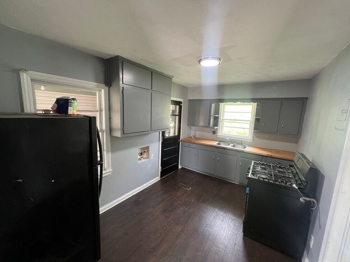 217 Munson Dr Apartment for Rent in Columbus, GA