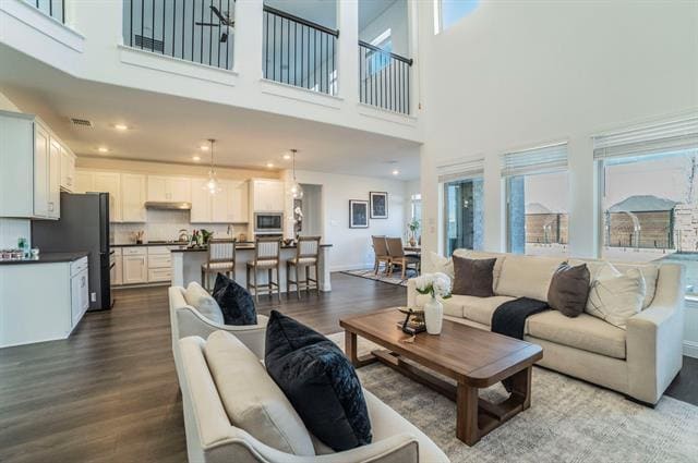 Foto del edificio - 1404 Huckleberry St