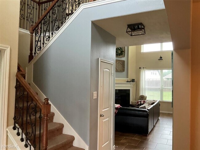 Foto del edificio - 5 br, 3.5 bath House - 21328 Lily Springs ...