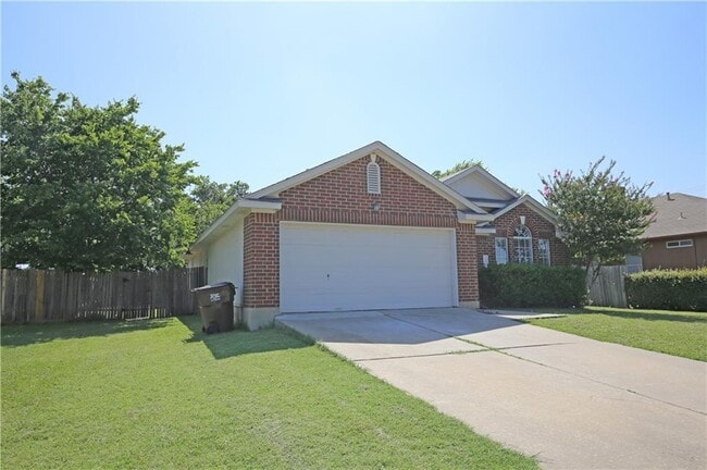 Building Photo - 309 Country Aire Dr