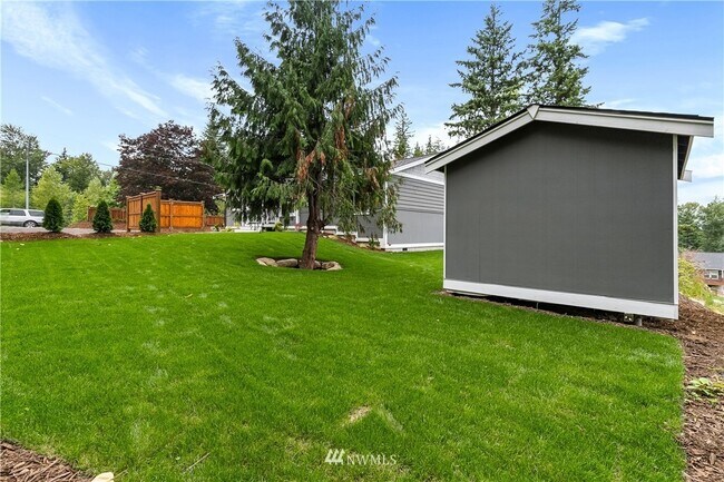 Foto del edificio - 1102 Yew St