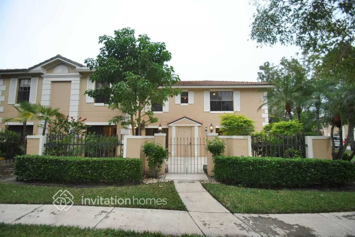 Foto principal - 355 Prestwick Cir