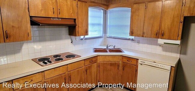 Foto del edificio - 3 br, 3 bath House - 405 Karla Drive
