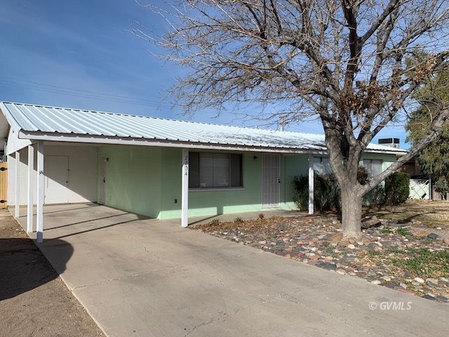 Building Photo - 2204 S 10th Ave