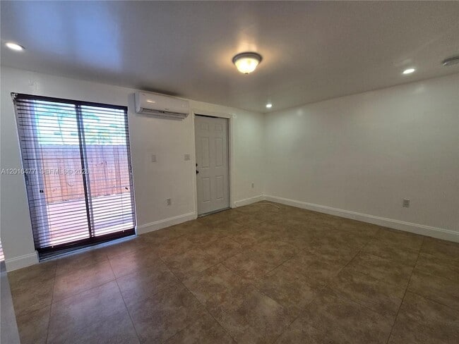Photo - 2957 SW 36th Ct Apartment