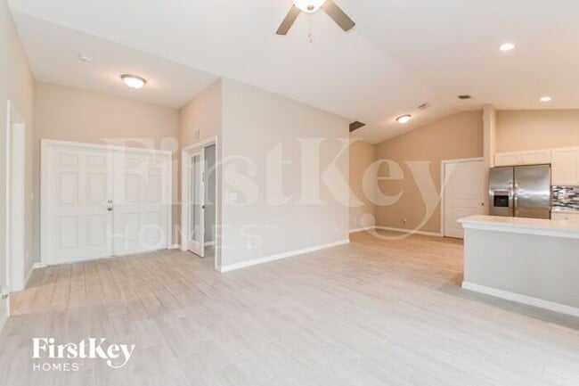 Foto del edificio - 418 SW 31st Ave