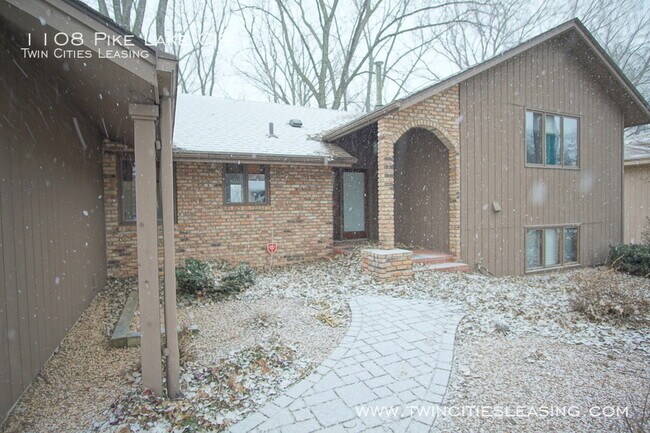 Building Photo - 1108 Pike Lake Cir