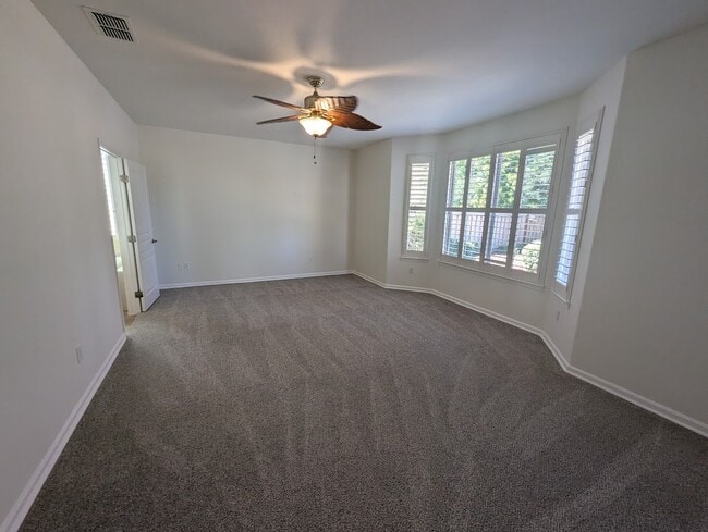 Foto del edificio - 884 Wagon Wheel Ln