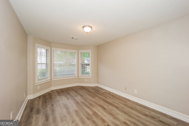 Building Photo - 33 Arbor Cove Dr