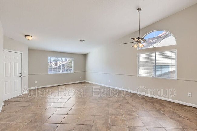 Building Photo - 6586 Curacao Dr