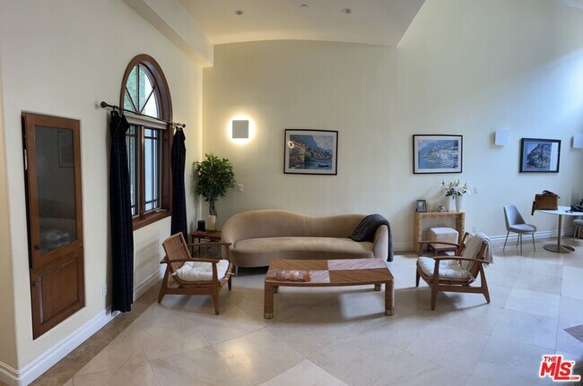 Foto del edificio - 1027 10th St