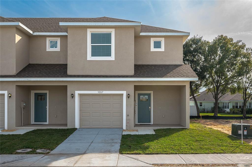 Primary Photo - 1057 OAK HAMMOCK Dr