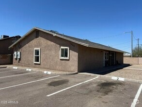 Building Photo - 1062 N 27th St