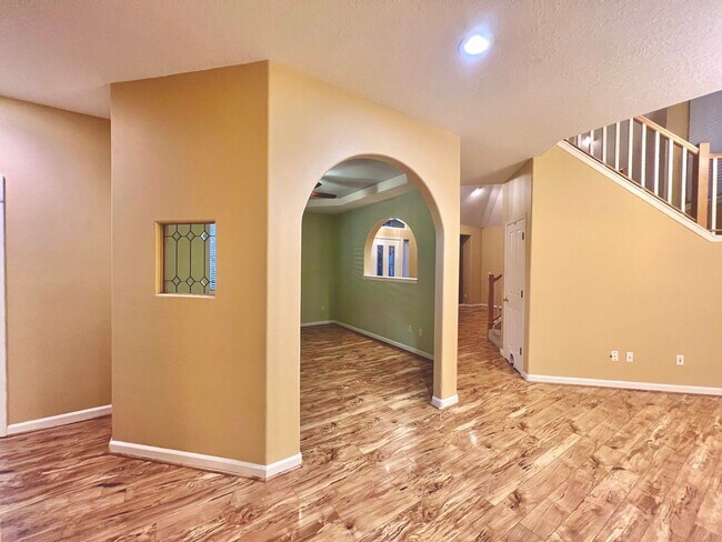 Building Photo - SANDY STUNNER!! LARGE HOME LOADED WITH CHARM!