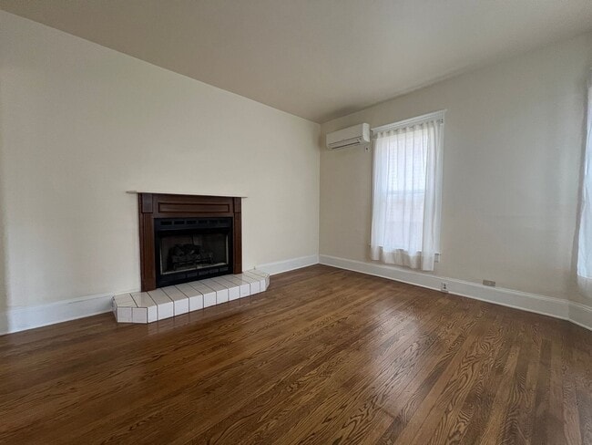 Building Photo - 3 bed and 2 bath house in downtown Johnson City