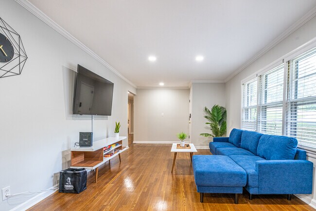 Foto del edificio - 103 Noble Dr SE