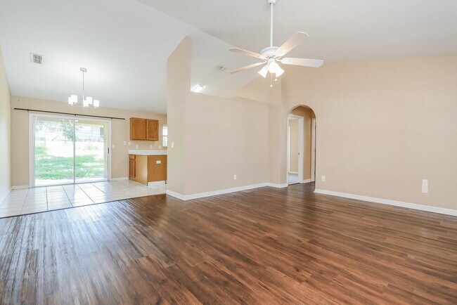 Building Photo - 914 Arbor Hill Cir