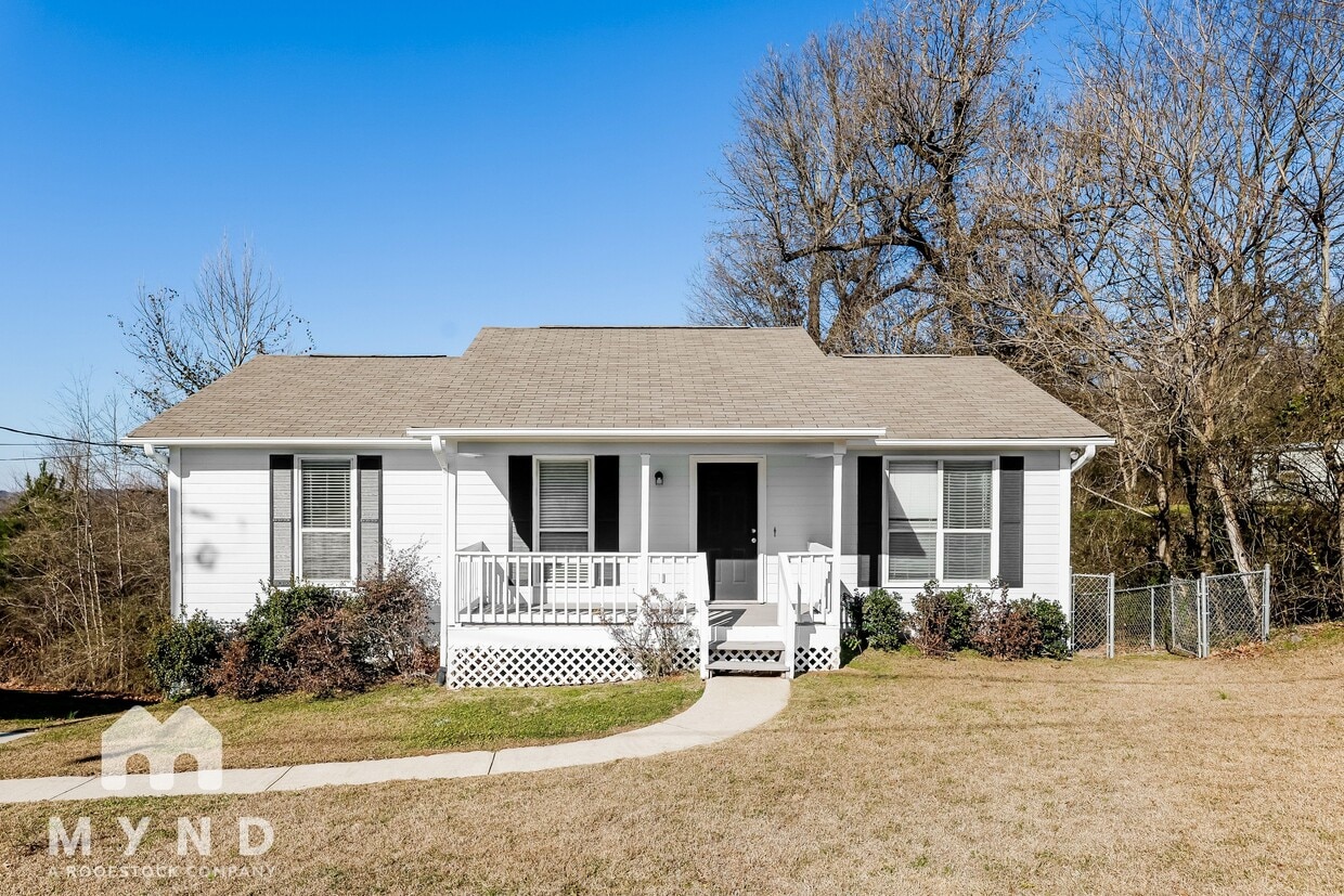 Primary Photo - 1017 Mountain Dr