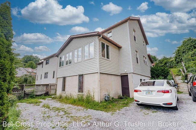 Building Photo - 1 br, 1 bath House - 605 Junction Street