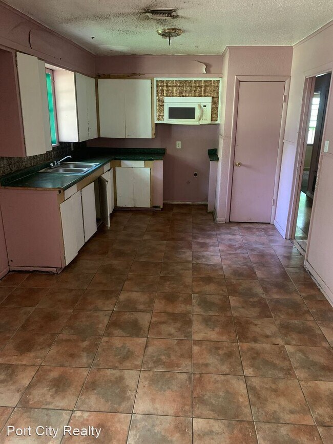 Foto del edificio - 3 br, 1.5 bath House - 4201 Lamar