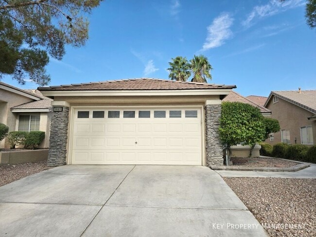 Building Photo - 1825 Lyell Canyon Ln