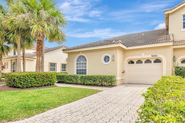 Foto del edificio - 9225 Wentworth Ln