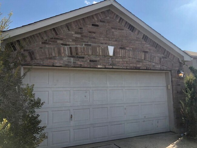 Foto del edificio - Charming 3 bed 2 bath in Anna TX