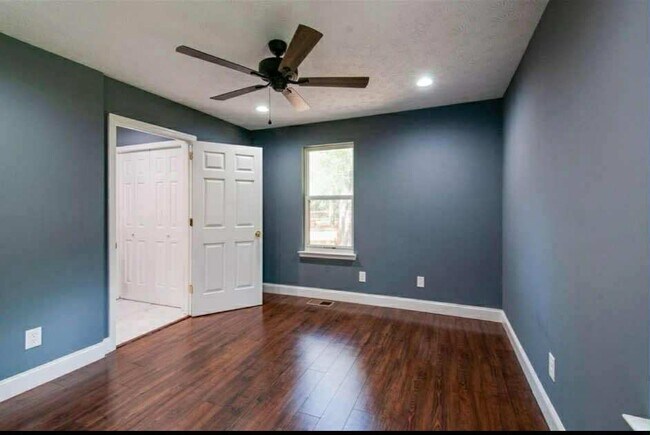 Foto del edificio - 1008 Windrush Rd