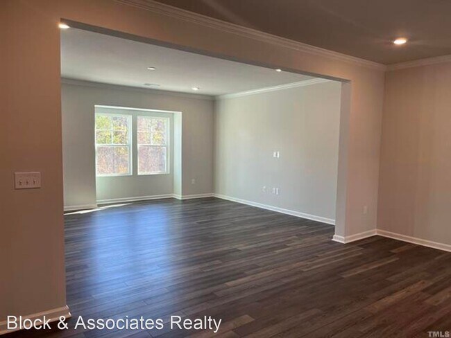 Building Photo - 4 br, 3.5 bath House - 3044 Castle Loch Lane