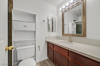 Building Photo - 1818 Plum Ct