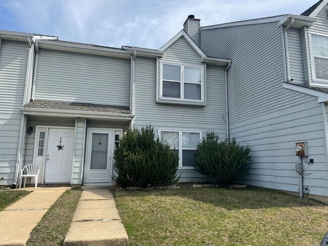 Foto del edificio - 2 bedroom, 1.5 bath townhome with Communit...