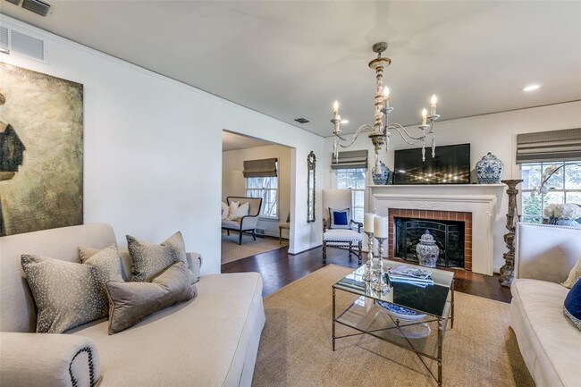 Foto del edificio - 3137 Lovers Ln