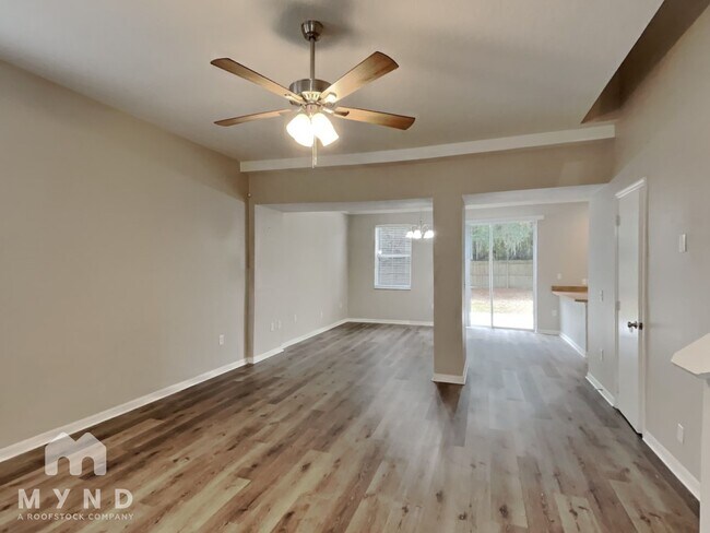 Foto del edificio - 2943 Lyndscape St