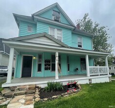 Building Photo - 423 S Fess Ave