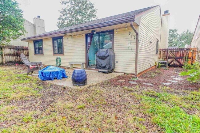 Foto del edificio - 1030 Alderwood Way