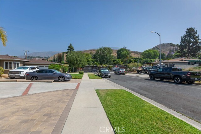 Foto del edificio - 11123 Odell Ave