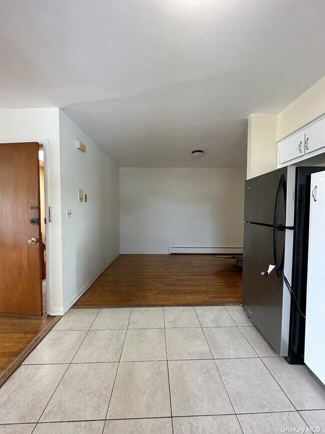 Building Photo - 22-12 42nd St